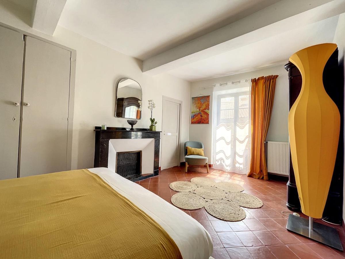 L'Oiseau Bleu Suite Merle Bleu Roubia Экстерьер фото
